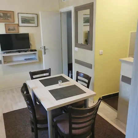 Ferienwohnung Agape Downtown Belgrad Zimmer foto